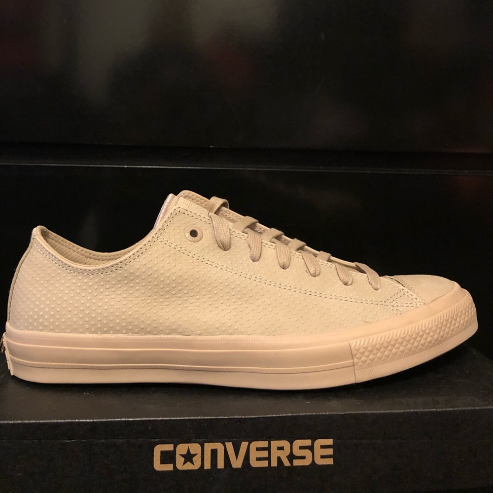 Converse All Star II: Vintage Khaki Size 10.5 🟤